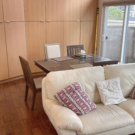5 Mins Walk To Skytrain Station Villa Vancouver Exterior photo